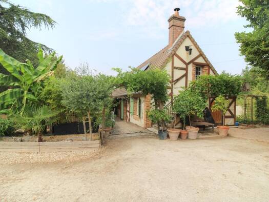 Maison à vendre 159 000 € 5 pièces 4 chambres 165 m² 1 740 m² de terrain La Chapelle-sur-Aveyron 45230