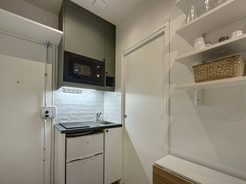 Maison à louer, 10m², PARIS 16E