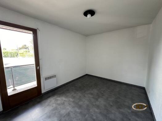 Appartement à louer 1 195 € 3 pièces 2 chambres 50 m² RDC Scientrier 74930