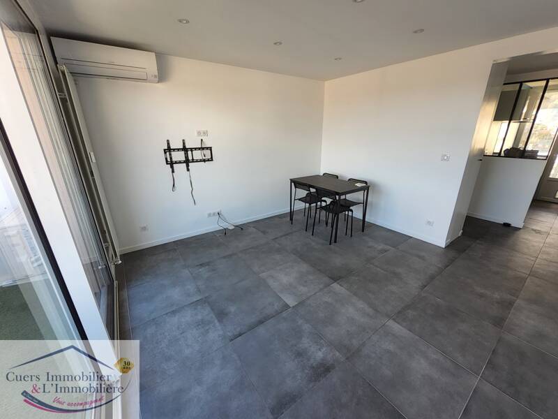 Maison à louer, 59m², CUERS