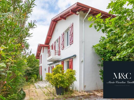 Maison à vendre 780 000 € 5 pièces 4 chambres 127 m² 325 m² de terrain Saint Jean-Bernain Anglet 64600