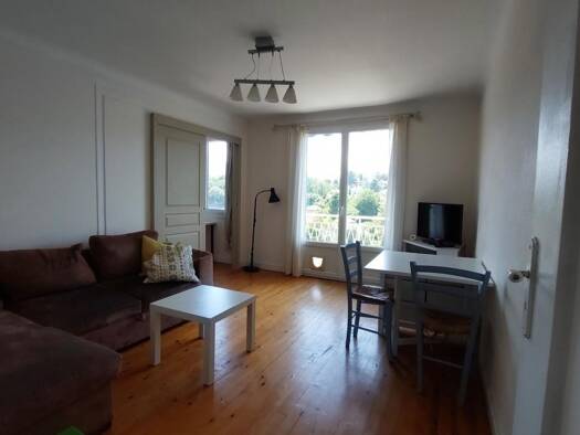 Appartement à louer 870 € 3 pièces 2 chambres 65,8 m² 9ème étage Centre-Stade Chambéry 73000
