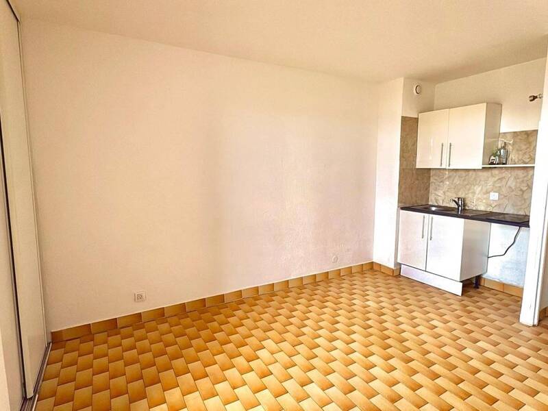 Maison à louer, 21m², MAUGUIO