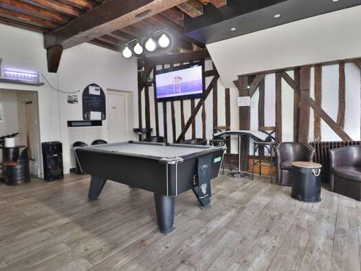 Local commercial à vendre 120 000 € 120 m² de surface de vente Troyes 10000