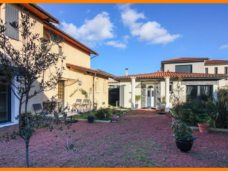 Maison à vendre, 205m², LA BOISSE