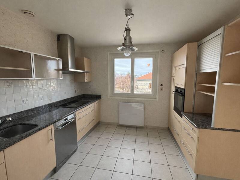 Maison à louer, 143m², SAINT ETIENNE