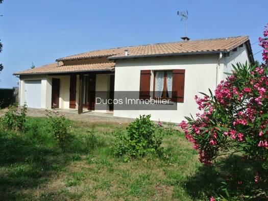 Maison de plain-pied à vendre 165 850 € 3 pièces 2 chambres 80 m² 2 498 m² de terrain Beaupuy 47200