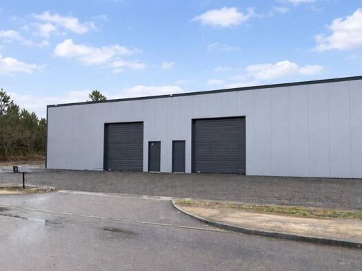 Local d'activités à vendre 445 200 € Téthieu 40990