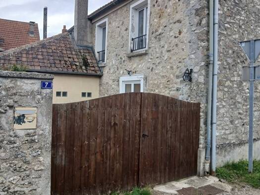 Maison à vendre 99 000 € 4 pièces 3 chambres 67 m² 30 m² de terrain Crouy-sur-Ourcq 77840