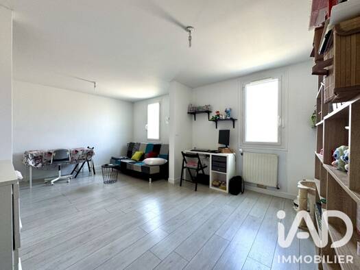 Appartement à vendre 130 000 € 2 pièces 1 chambre 55 m² RDC/2 Mormant 77720