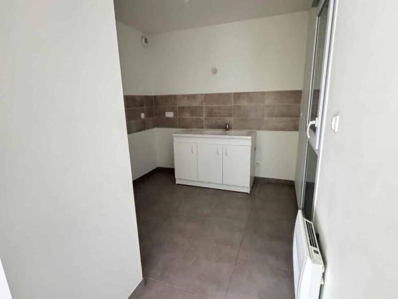 Maison à louer, 35m², SAINT JULIEN LES VILLAS