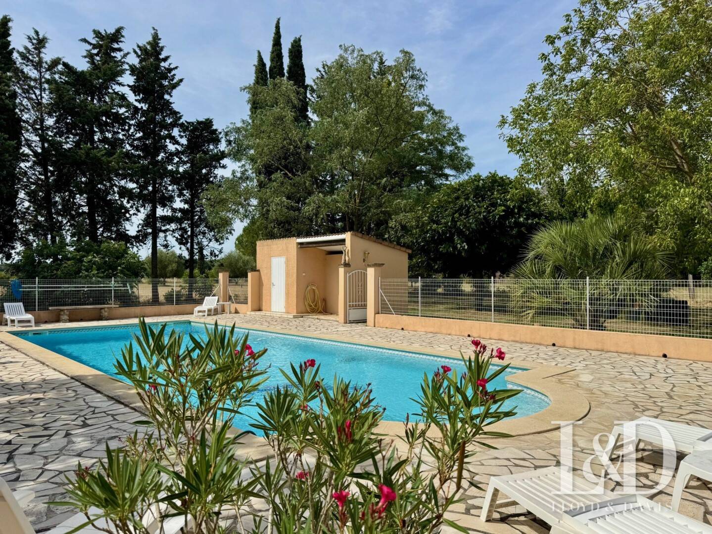 Maison à vendre, 239m², SAINT QUENTIN LA POTERIE