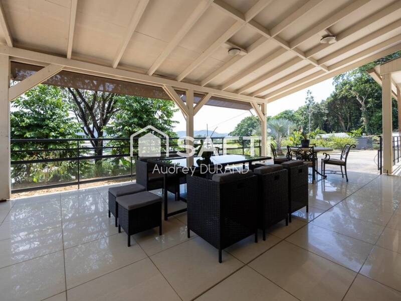 Maison à vendre, 254m², REMIRE MONTJOLY