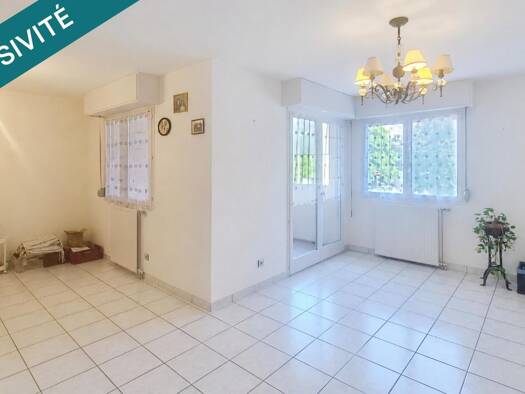 Appartement à vendre 89 000 € 5 pièces 2 chambres 84 m² Centre Firminy 42700