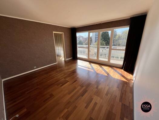 Appartement à louer 1 300 € 3 pièces 2 chambres 64,6 m² Étage 3/8 Zone d'Activité Vélizy-Villacoublay 78140