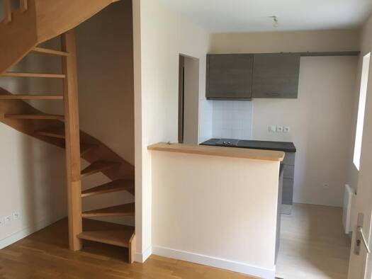 Appartement à louer 499 € 2 pièces 1 chambre 33,7 m² RDC Poitiers 86000