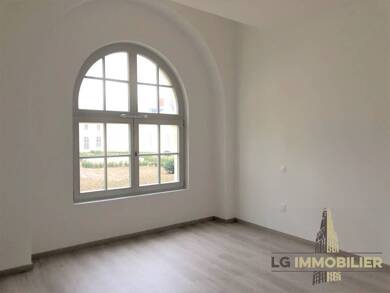 Appartement à louer 692 € 2 pièces 1 chambre 49,4 m² RDC Compiegne 60200
