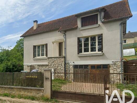 Maison à vendre 139 000 € 6 pièces 4 chambres 160 m² 900 m² de terrain Bonny-sur-Loire 45420