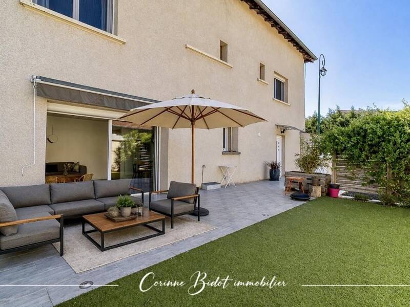 Maison à vendre, 138m², SAINT PIERRE DE CHANDIEU