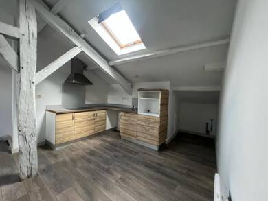 Appartement à louer 500 € 3 pièces 2 chambres 55 m² Dernier étage, Étage 2/2 Barcelonne-du-Gers 32720