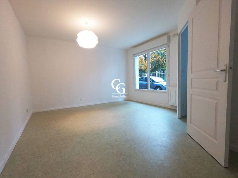 Maison à louer, 37m², SAINTE LUCE SUR LOIRE