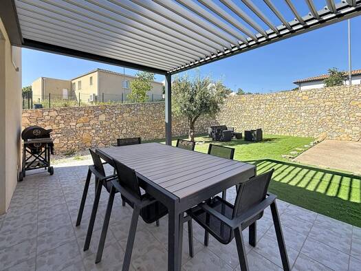 Maison de plain-pied à vendre 329 000 € 4 pièces 3 chambres 90 m² 464 m² de terrain Hôpital Nîmes 30900