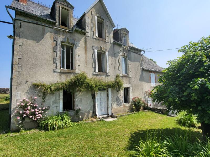 Maison à vendre, 263m², RIOM ES MONTAGNES