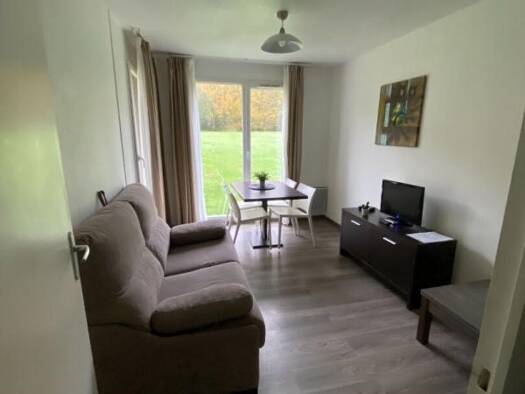 Appartement à vendre 79 000 € 1 pièce 1 chambre 38,3 m² RDC Équemauville 14600