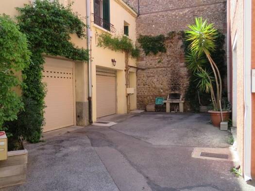 Appartement à louer - logement étudiant 480 € 1 pièce 27 m² Ouest Cabestany 66330