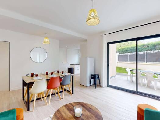 Colocation à louer 724 € 6 pièces 5 chambres 154 m² RDC Delaune Villejuif 94800