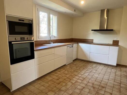Maison de ville à louer 2 250 € 5 pièces 4 chambres 140 m² Le Village Noisy-le-Roi 78590