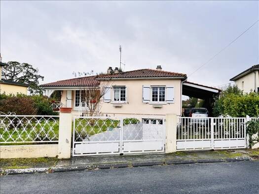 Maison de plain-pied à vendre 171 200 € 5 pièces 4 chambres 138 m² 718 m² de terrain Germillac-Bel Air Tonneins 47400