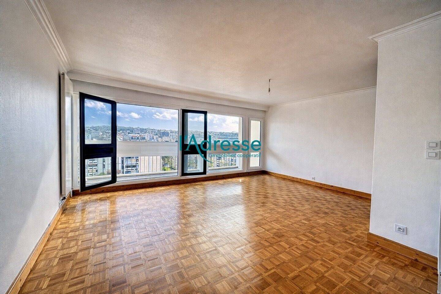 Maison à louer, 74m², NANTERRE
