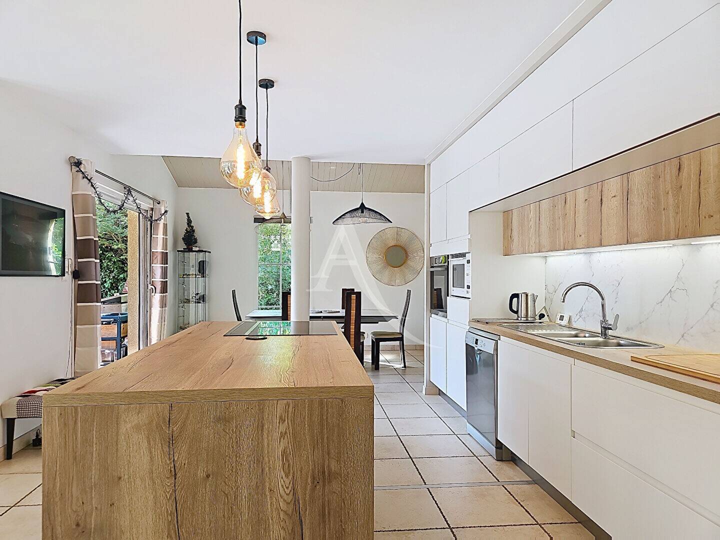 Maison à vendre, 196m², LAPEYROUSE FOSSAT