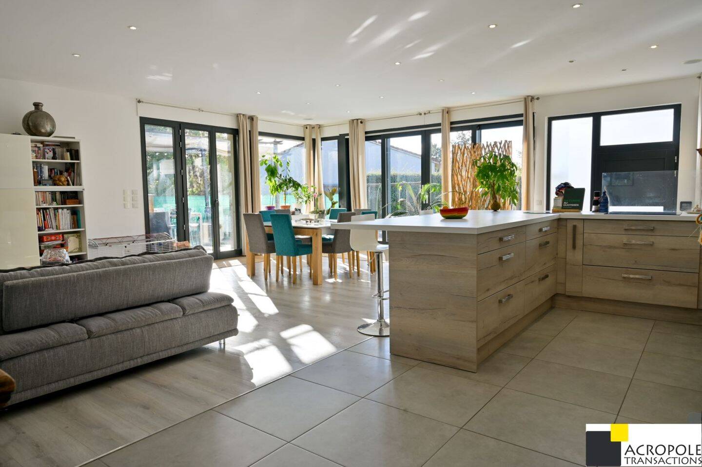 Maison à vendre, 148m², SAINT GENIS LES OLLIERES