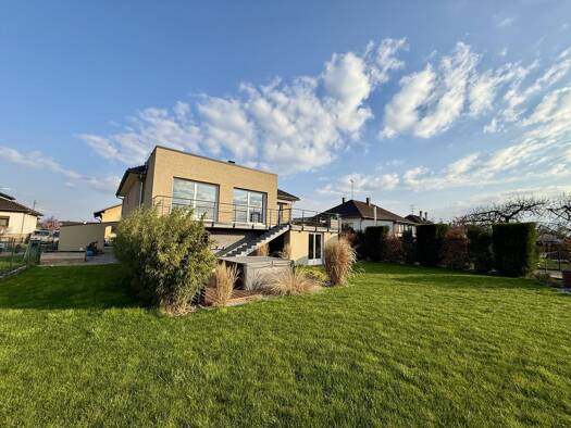 Maison à vendre 439 000 € 1 pièce 1 chambre 123 m² 764 m² de terrain Guémar 68970