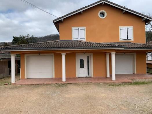 Villa à louer 1 675 € 5 pièces 4 chambres 159 m² 930 m² de terrain Beynost 01700