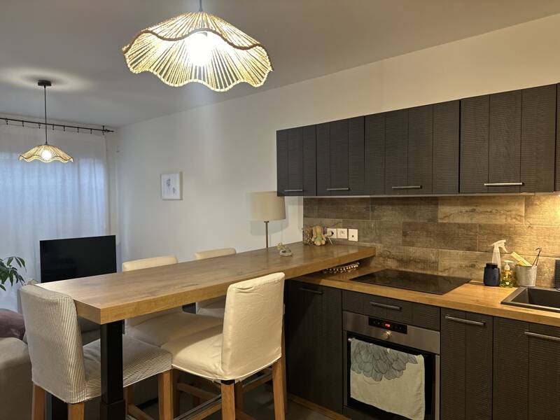 Maison à louer, 45m², CARQUEIRANNE