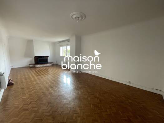 Colocation à louer 1 385 € 4 pièces 3 chambres 113,8 m² Étage 1/1 Le Lycée Talence 33400