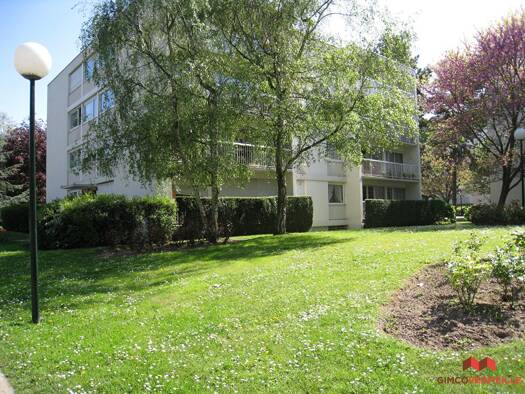 Appartement à vendre 275 000 € 3 pièces 2 chambres 68 m² Étage 3/3 Les Quais Bougival 78380