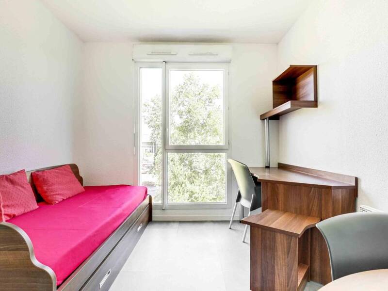 Maison à louer, 18m², BRON