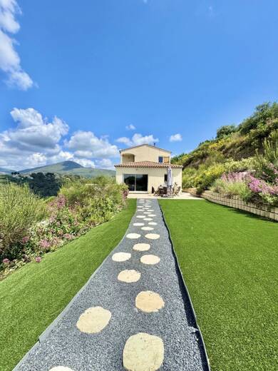 Villa à vendre 795 000 € 3 pièces 2 chambres 112,2 m² 1 789 m² de terrain Nice 06200