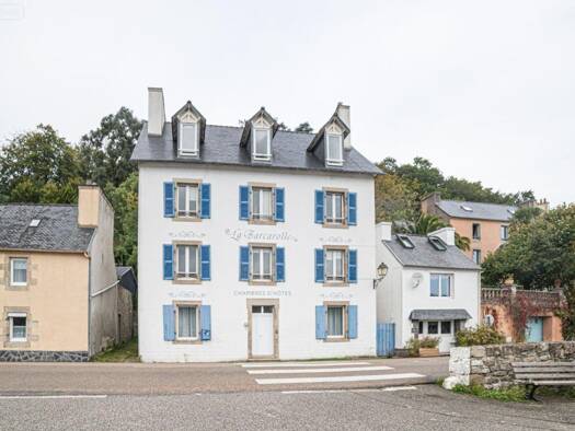 Maison à vendre 495 000 € 14 pièces 7 chambres 282 m² 630 m² de terrain Locquénolé 29670
