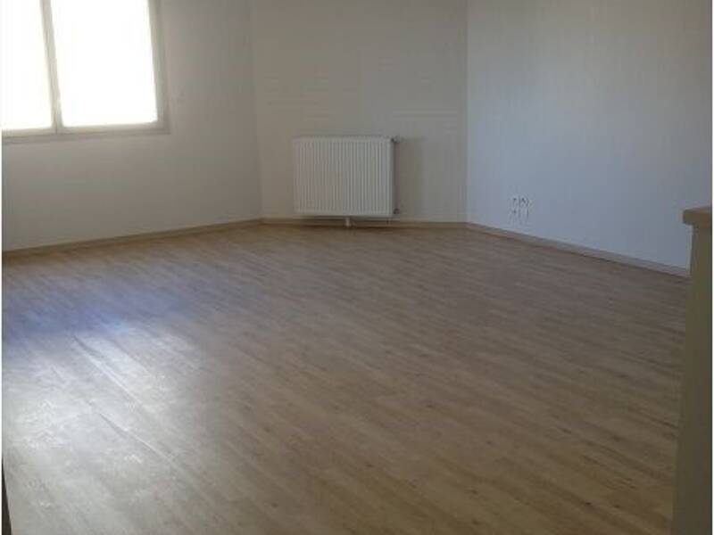 Maison à louer, 67m², FLOURENS