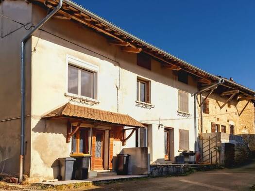 Maison à vendre 128 000 € 7 pièces 3 chambres 122 m² 300 m² de terrain Salavre 01270