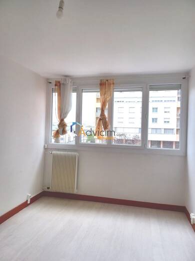 Appartement à vendre 65 500 € 2 pièces 1 chambre 44,6 m² RDC Orléans 45100