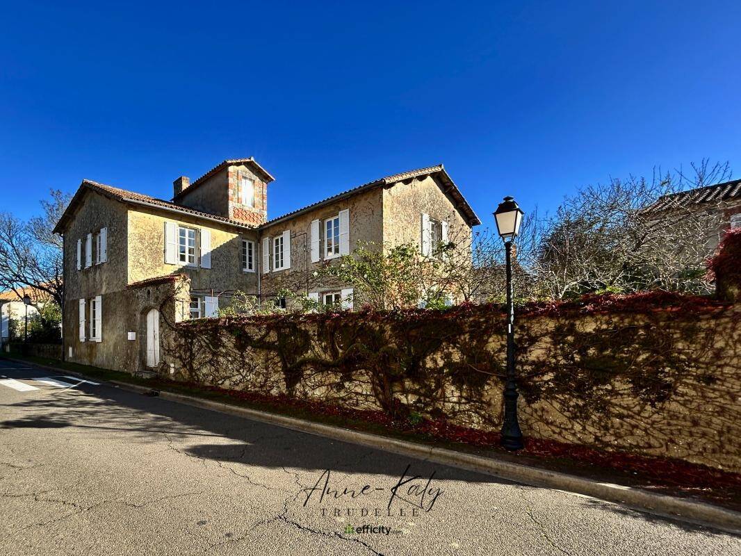 Maison à vendre, 180m², TALMONT SAINT HILAIRE