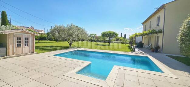 Villa à vendre 400 000 € 7 pièces 4 chambres 162 m² 1 740 m² de terrain Sud Valréas 84600