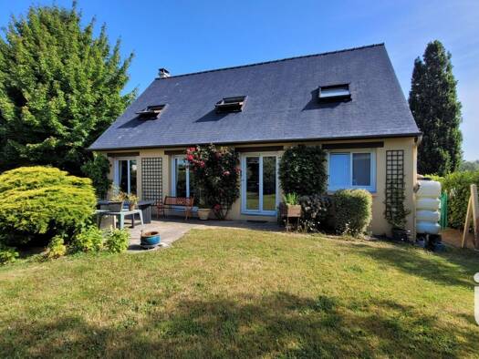 Maison à vendre 313 000 € 5 pièces 4 chambres 137 m² 1 036 m² de terrain Langouet 35630