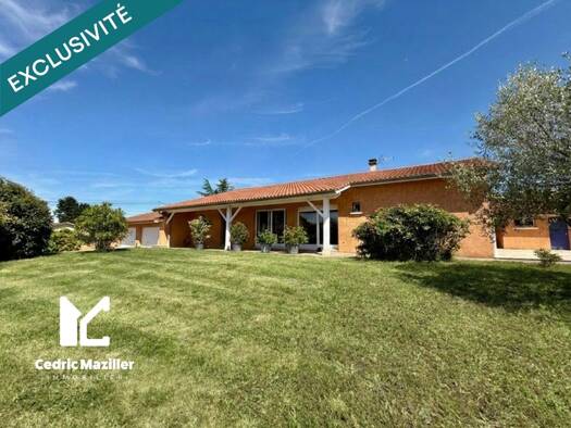 Maison de plain-pied à vendre 478 000 € 5 pièces 3 chambres 162 m² 2 100 m² de terrain Guéreins 01090